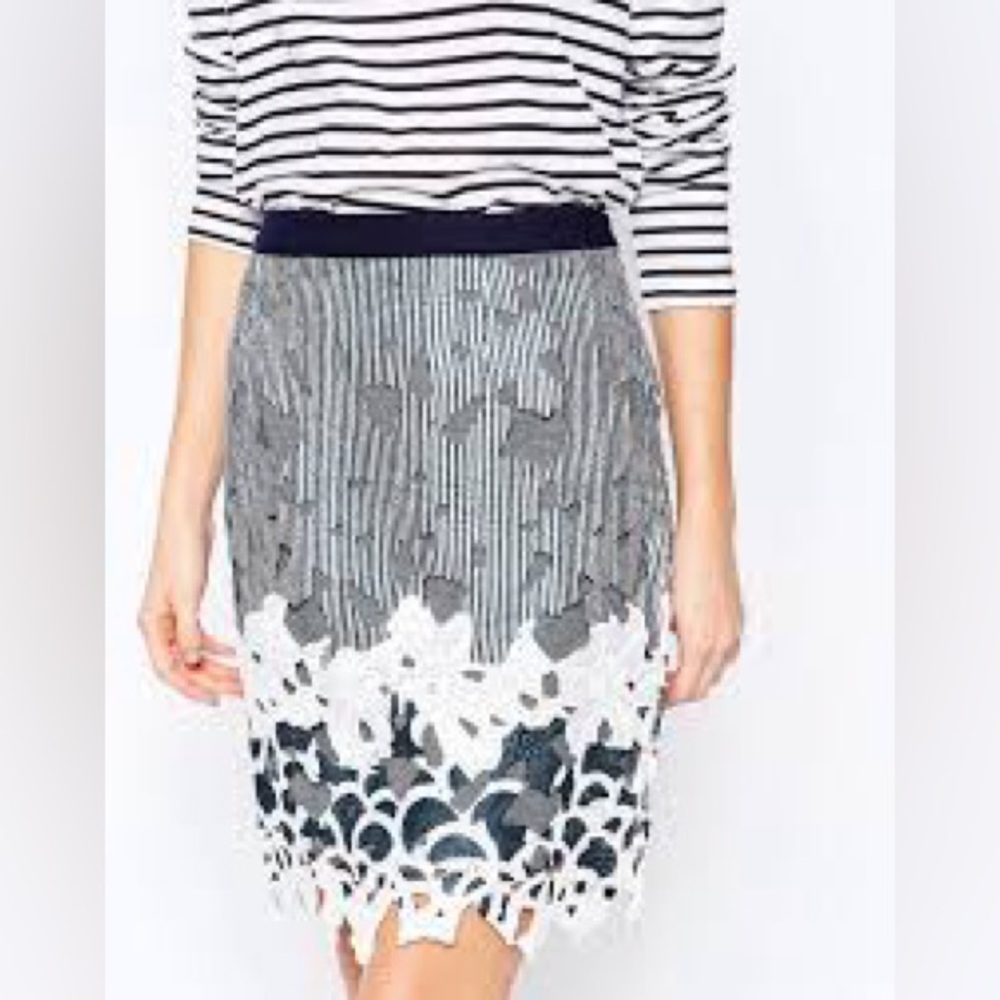Maeve Anthropologie Laser Cut Skirt In S NWT